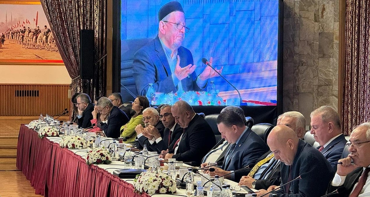 dem partiden aciklama komisyonu terk etmedik PxQk3AFf