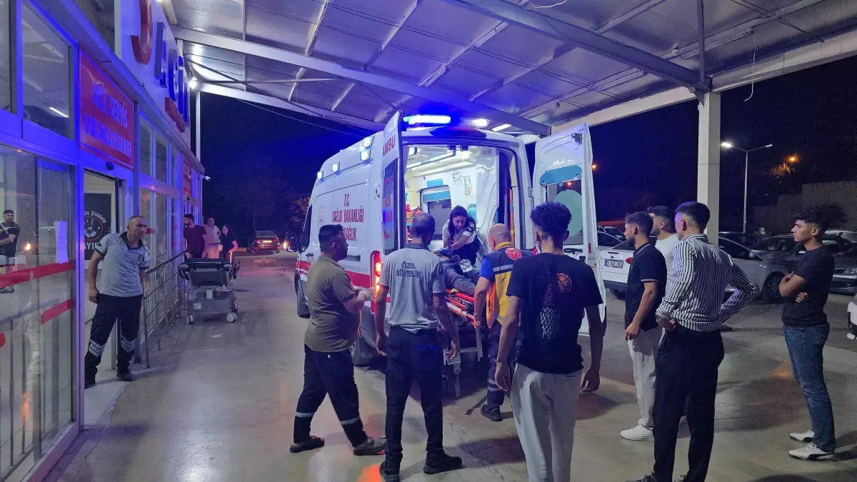 otomobil mobilya magazasina daldi 9CpbSRmx