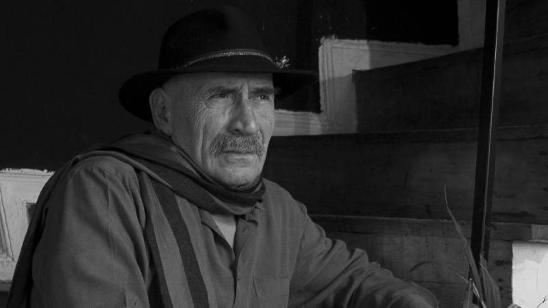 oyuncu senarist yonetmen ve yapimci tuncel kurtizin vefatinin uzerinden 12 yil gecti GlnyeEtN