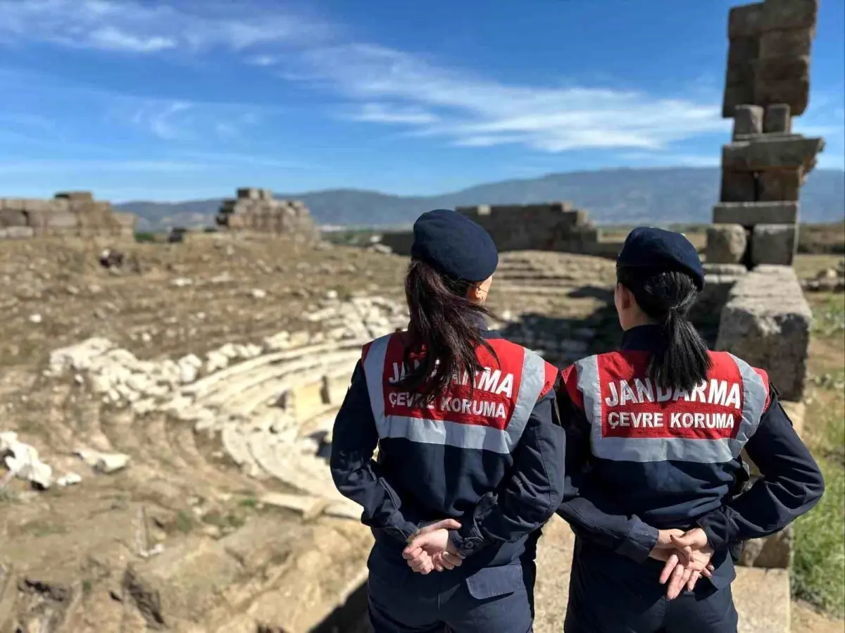 alabanda antik kentinde jandarma kontrol faaliyeti HAPqvMAw.jpg