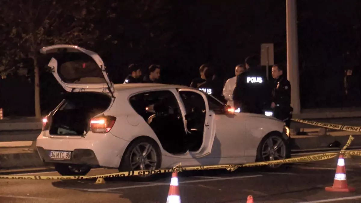 bakirkoyde polis takibinde kaza supheli yaralandi S726znFr.jpg