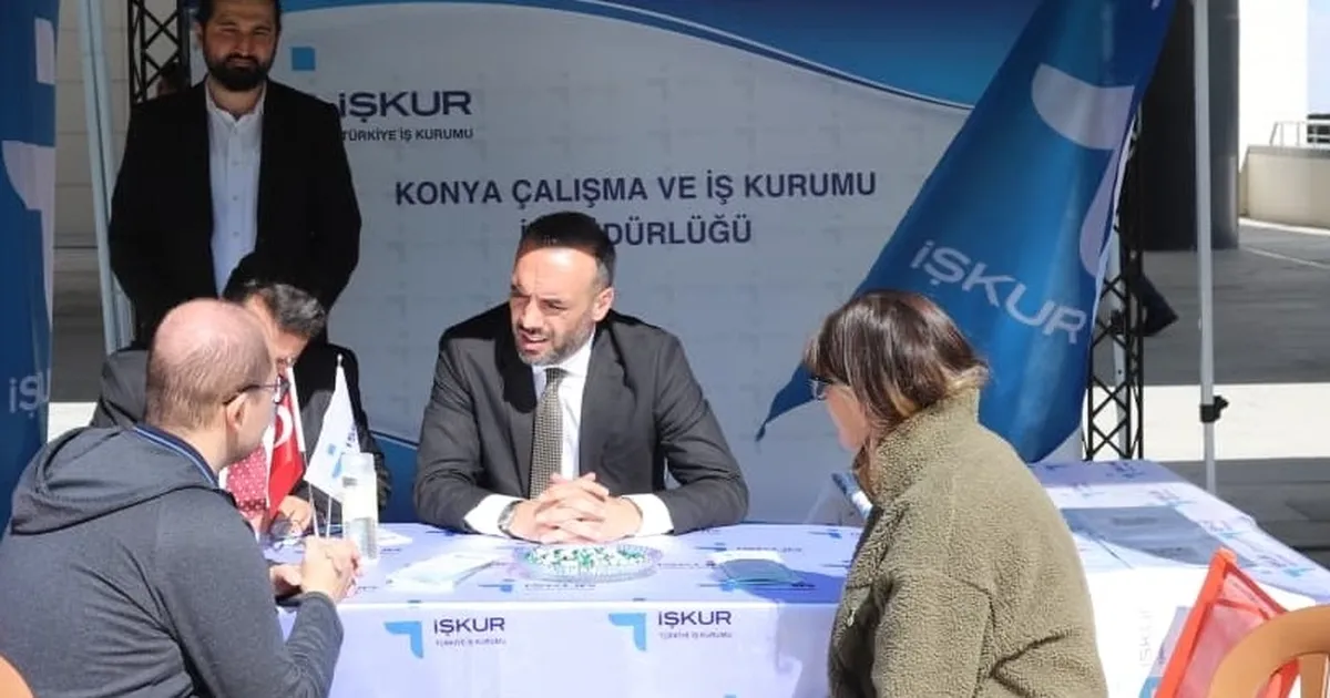 konya iskur uni101festte genclerle bulustu zniFXL3Z