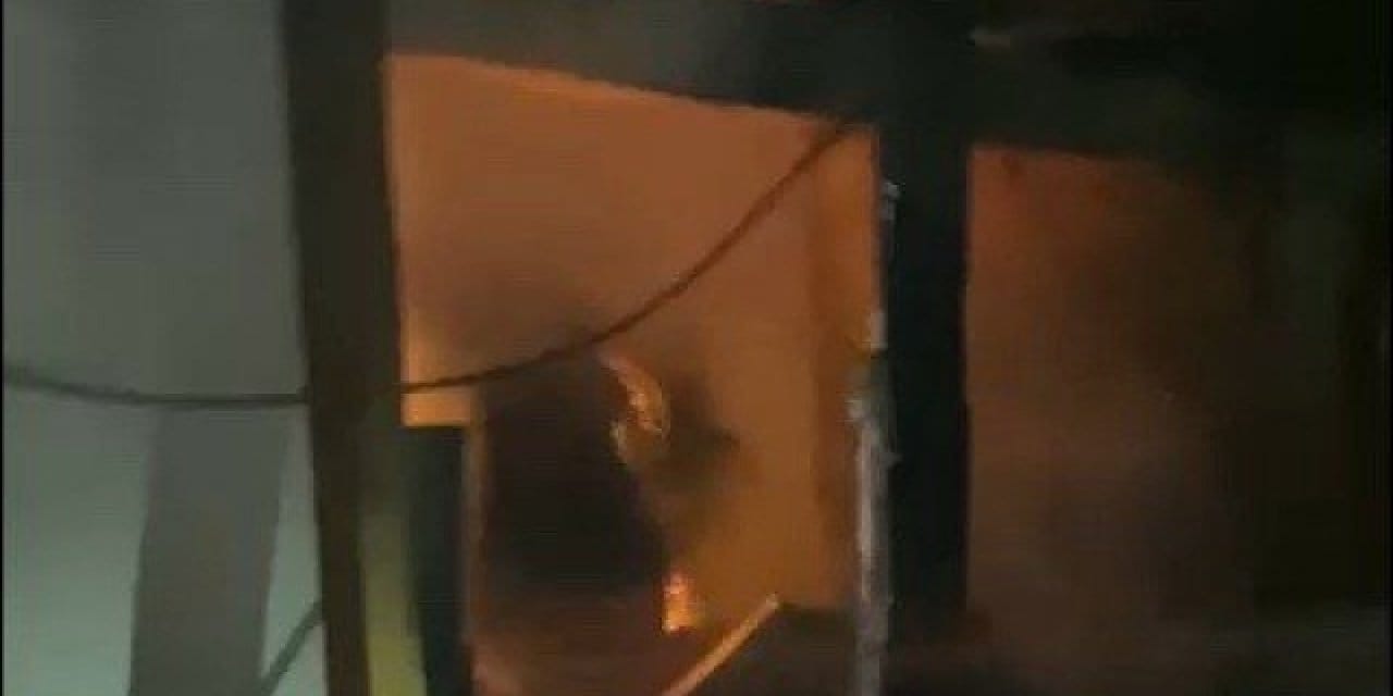 ali kocun evinde patlama ve yangin kR3Ndjc2.jpg