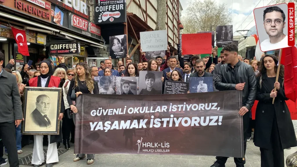 chp-23-nisanda-istanbul-il-milli-egitim-mudurlugu-onunde-guvenli-okullar-istiyoruz-ev6jFu3v