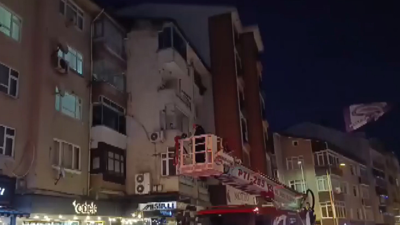 Gökyüzündeki Misafirin Kurtuluşu: İtfaiye ve Polis Ekipleri Seferber Oldu