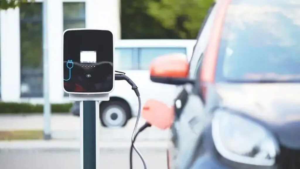 Elektrikli Araçlar Pazarı: 2023 Tahminleri ve Trendler