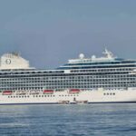 ilceye-simdiye-kadarki-en-buyuk-kruvaziyer-gemisi-geldi-bin-160-turist-getirdi-1ArCQGyy