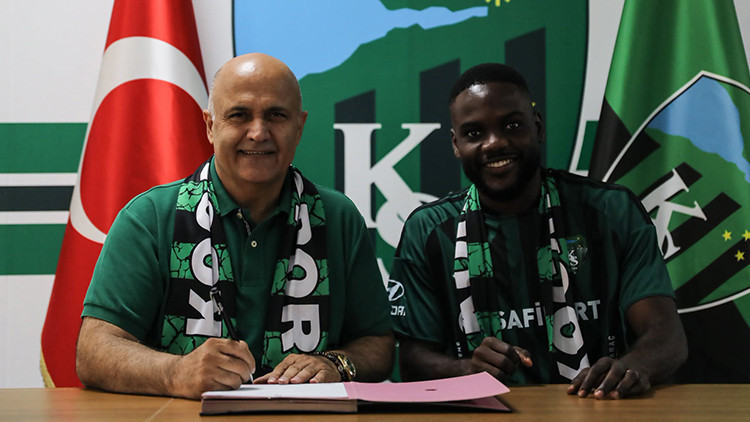 Kocaelispor showun bonservisini aldi OhIHTy1J